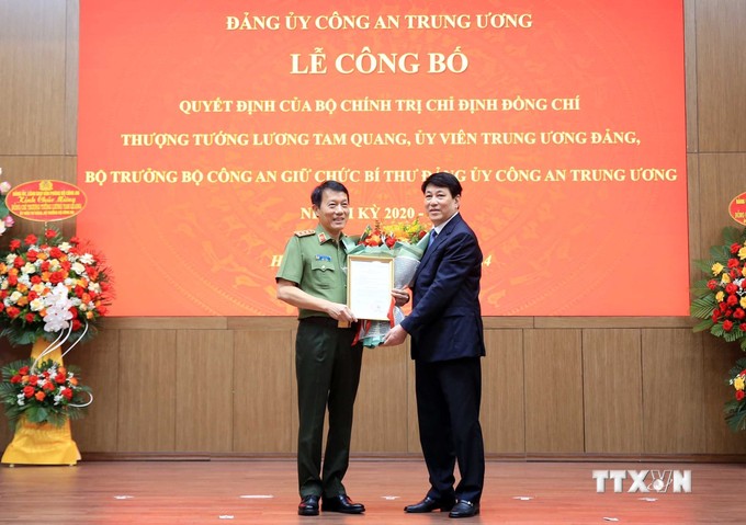 vna_potal_bo_truong_cong_an_luong_tam_quang_giu_chuc_bi_thu_dang_uy_cong_an_trung_uong_nhiem_ky_2020_-_2025__7424792.jpg