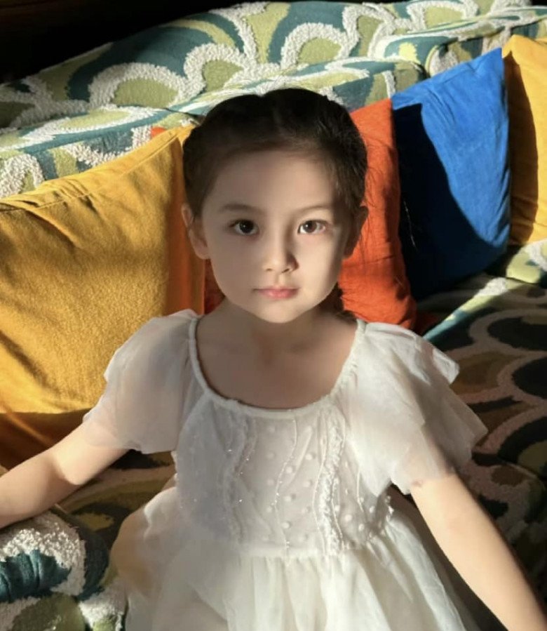"Cô con gái" khiến Lưu Diệc Phi "cưng như trứng": 4 tuổi đi đóng phim, xinh như công chúa - 7