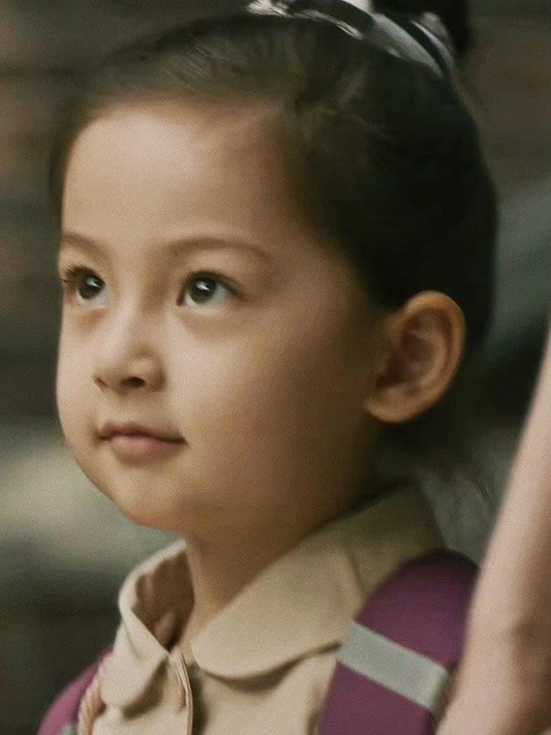 "Cô con gái" khiến Lưu Diệc Phi "cưng như trứng": 4 tuổi đi đóng phim, xinh như công chúa - 9