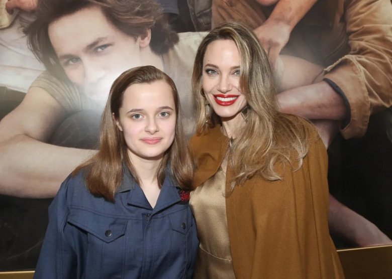 Con gái út nhà Angelina Jolie 15 tuổi xinh như thiên thần, là "rich kid" nhưng chuộng diện đồ giản dị, cá tính - 1