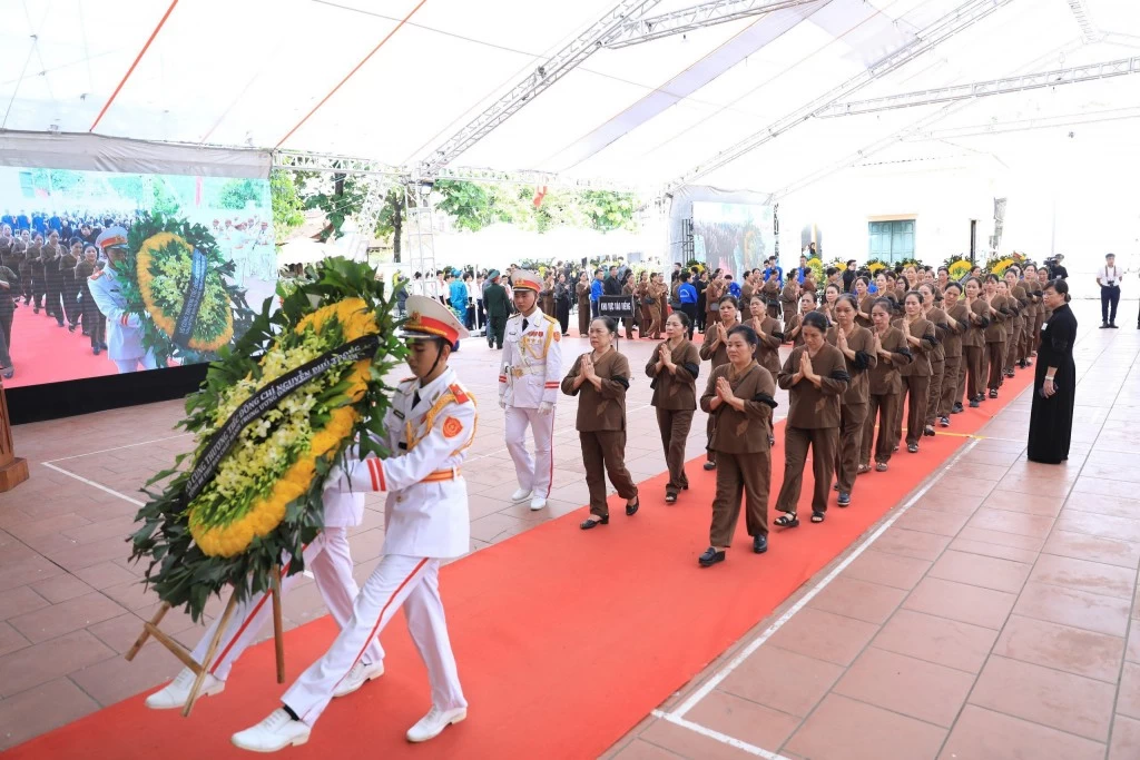 Hơn 1.560 đoàn trong nước và quốc tế đã đến viếng Tổng Bí thư Nguyễn Phú Trọng