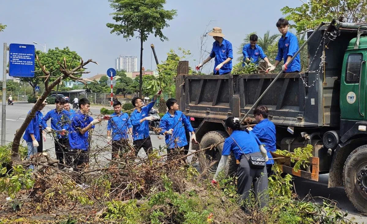 Hà Nội: Hơn 35.000 lượt đoàn viên, sinh viên tham gia khắc phục hậu quả bão số 3