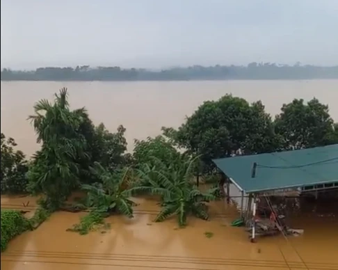 Tin lũ khẩn cấp trên sông Thao, cảnh báo ngập lụt tại các vùng trũng thấp ven sông