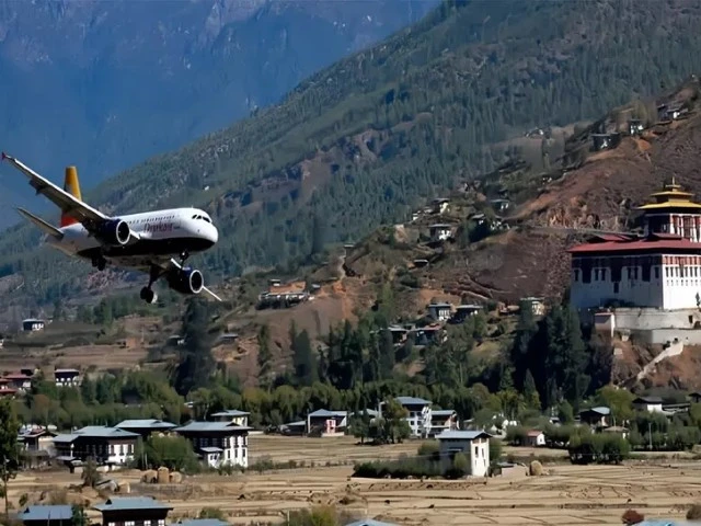 Rất ít phi công đủ trình độ để hạ cánh tại sân bay quốc tế Paro ở Bhutan