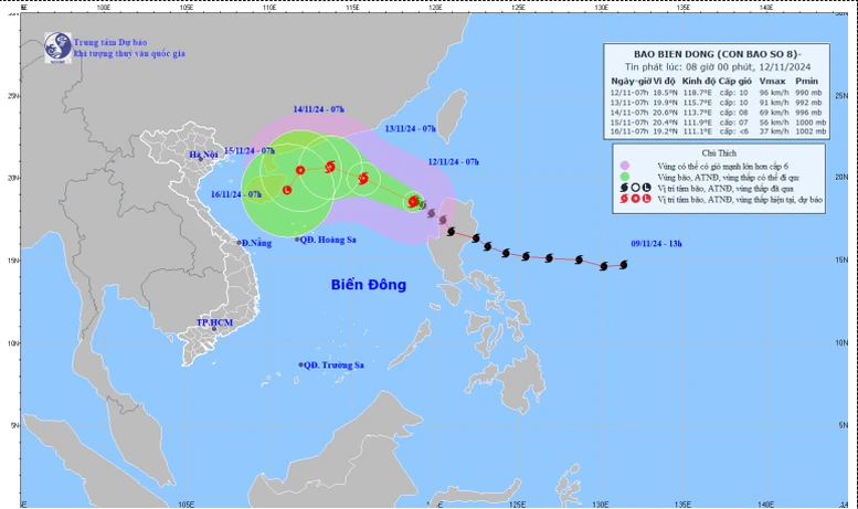 Bão số 8 giật cấp 12 tiến vào Biển Đông