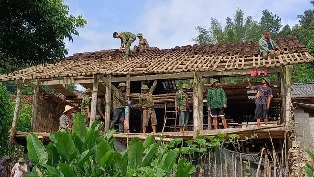 Thủ tướng yêu cầu giải ngân ngay các nguồn lực để xoá nhà tạm, nhà dột nát- Ảnh 1.