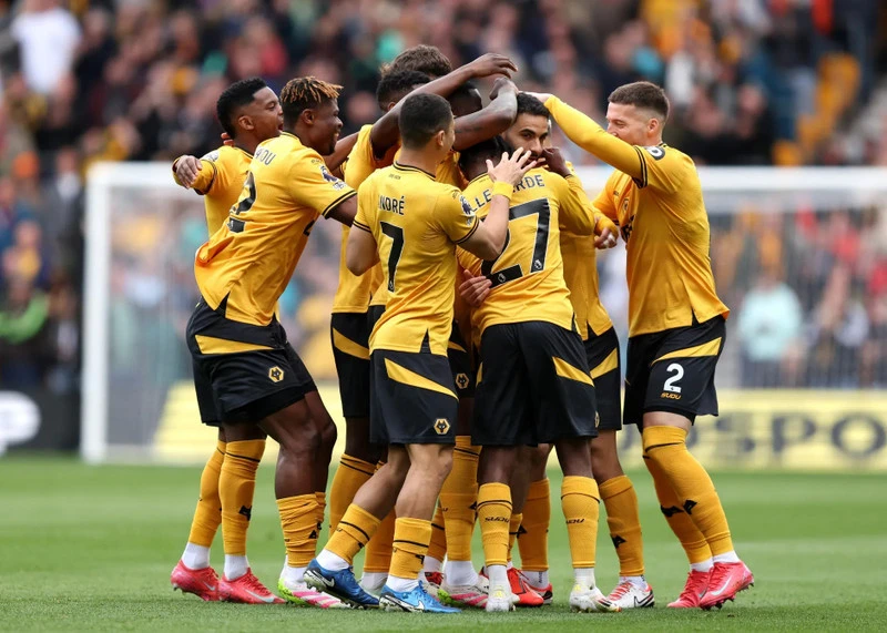 tottenham-01.jpg