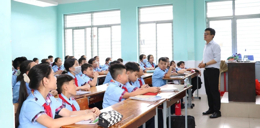 Giờ học của học sinh Trường THCS Lý Tự Trọng (quận Gò Vấp, TP Hồ Chí Minh). Ảnh: Hồ Phúc