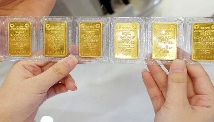 Giá vàng hôm nay 6/5 bất ngờ giảm mạnh 1,500 triệu đồng/lượng, thế giới vụt tăng