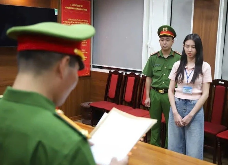 thuy-tien-1-8027.jpg