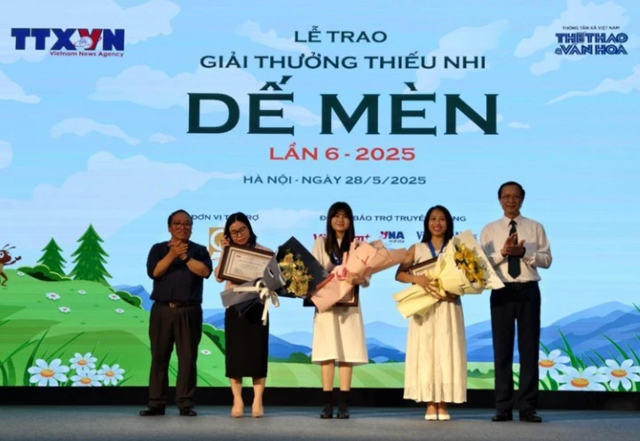 giai-thuong-thieu-nhi-de-men1.jpg