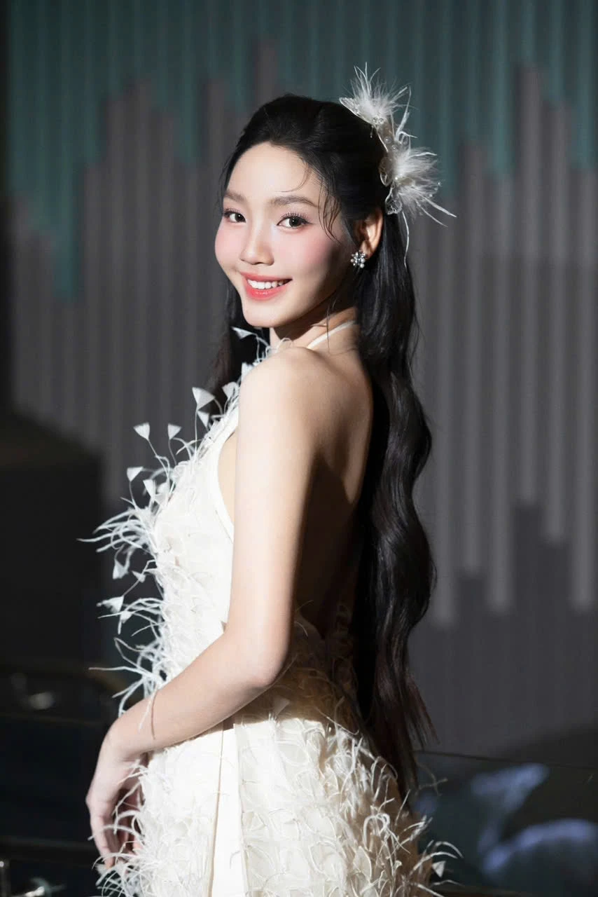 Nhan sắc xinh đẹp của
