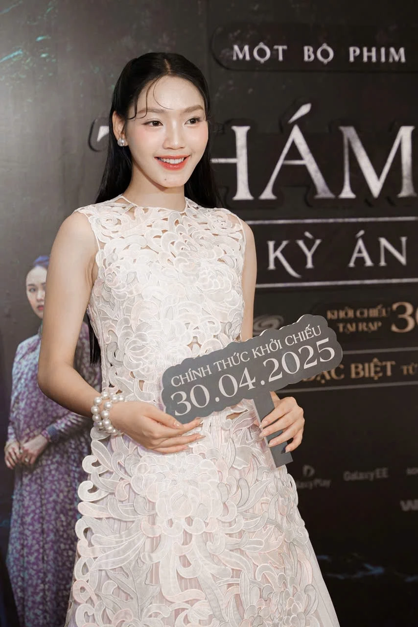 Nhan sắc xinh đẹp của