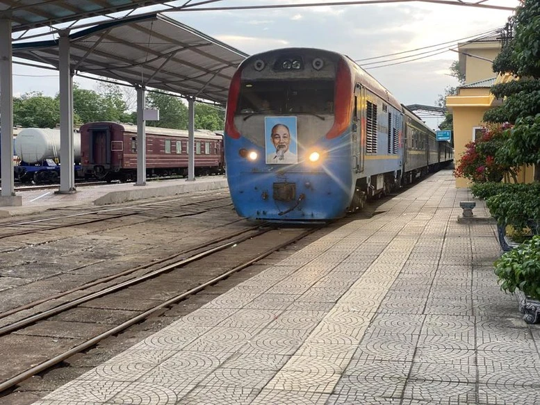 Sẽ có tàu chạy thẳng Hà Nội-Bắc Kinh từ 27/5 - Ảnh 1.