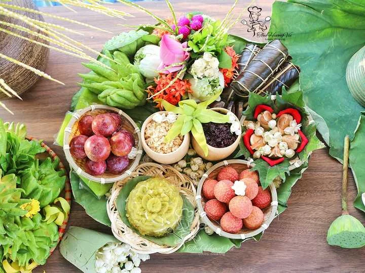 Câc mon ăn trong ngày Tết Đoan ngọ để diệt sâu bọ. Ảnh: Vũ Thu Hương