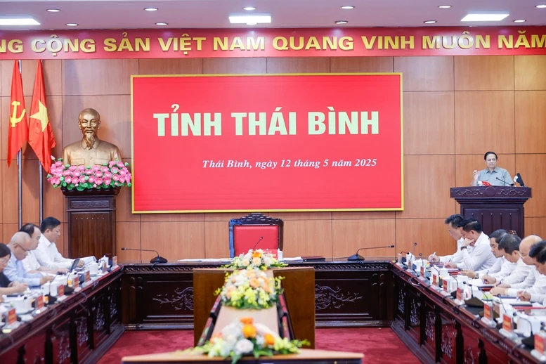 Thủ tướng: Thái Bình cần lấn biển và làm ngay tuyến đường 10 làn kết nối với Hưng Yên- Ảnh 5.