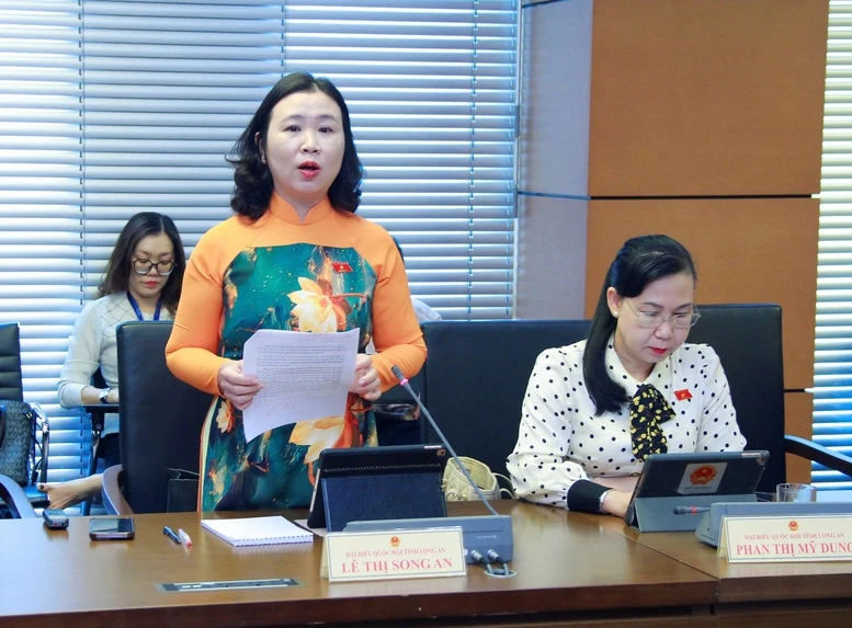 Tránh tình trạng 'miễn học phí nhưng tăng thu khác'- Ảnh 2.