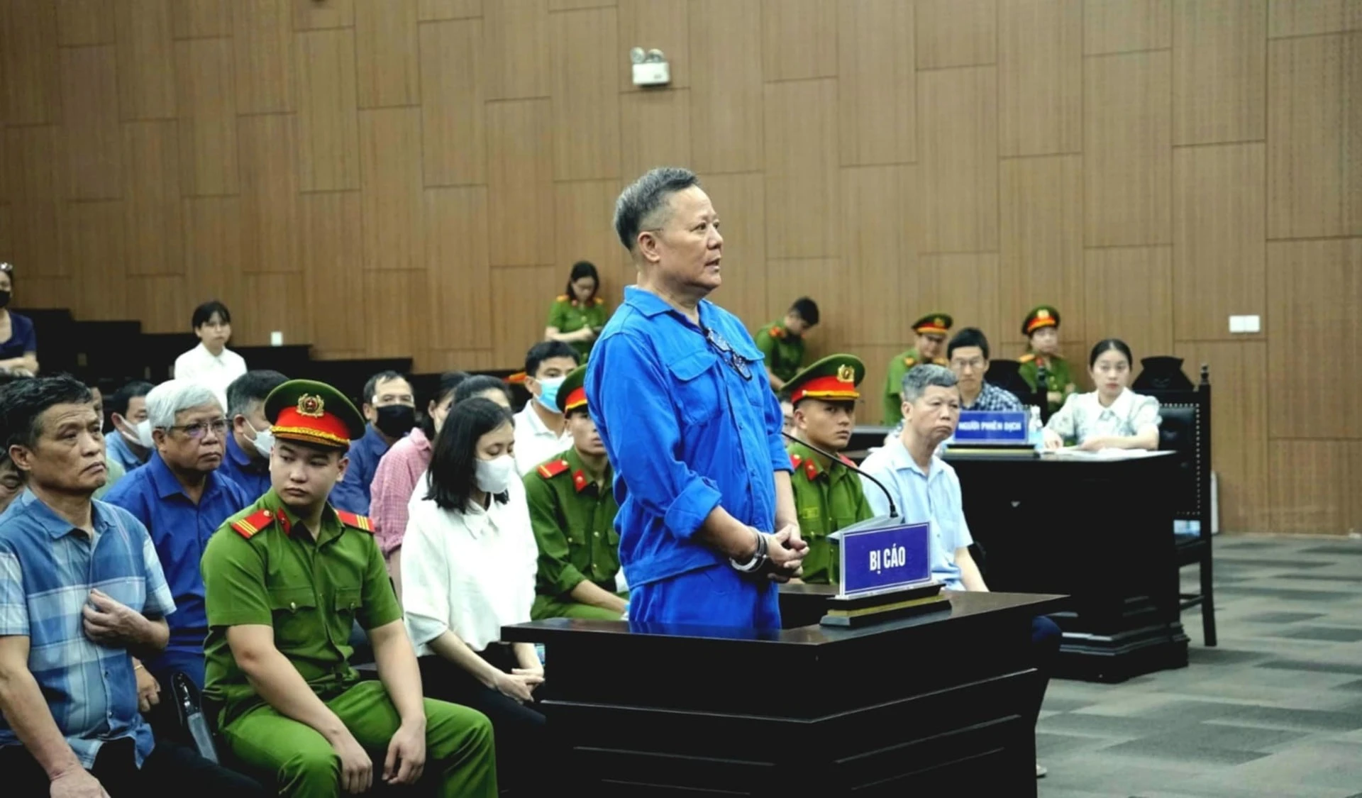 Vụ buôn lậu đất hiếm: Chủ tịch Công ty Thái Dương Đoàn Văn Huấn thừa nhận sai phạm