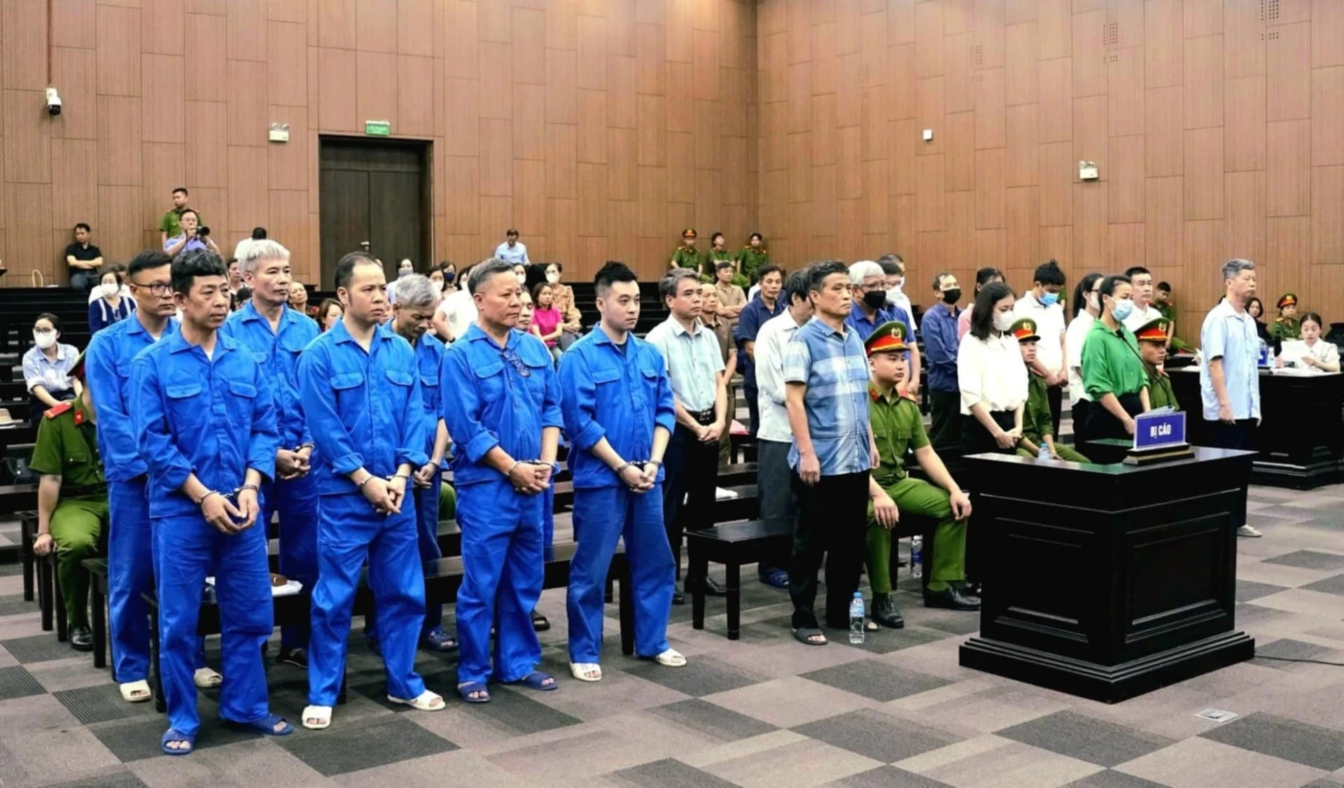 Vụ buôn lậu đất hiếm: Chủ tịch Công ty Thái Dương Đoàn Văn Huấn thừa nhận sai phạm