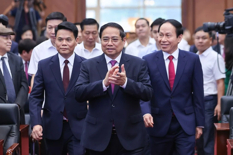 CẬP NHẬT LIÊN TỤC: Công bố nghị quyết, quyết định sáp nhập đơn vị hành chính, chỉ định nhân sự trên cả nước- Ảnh 2.