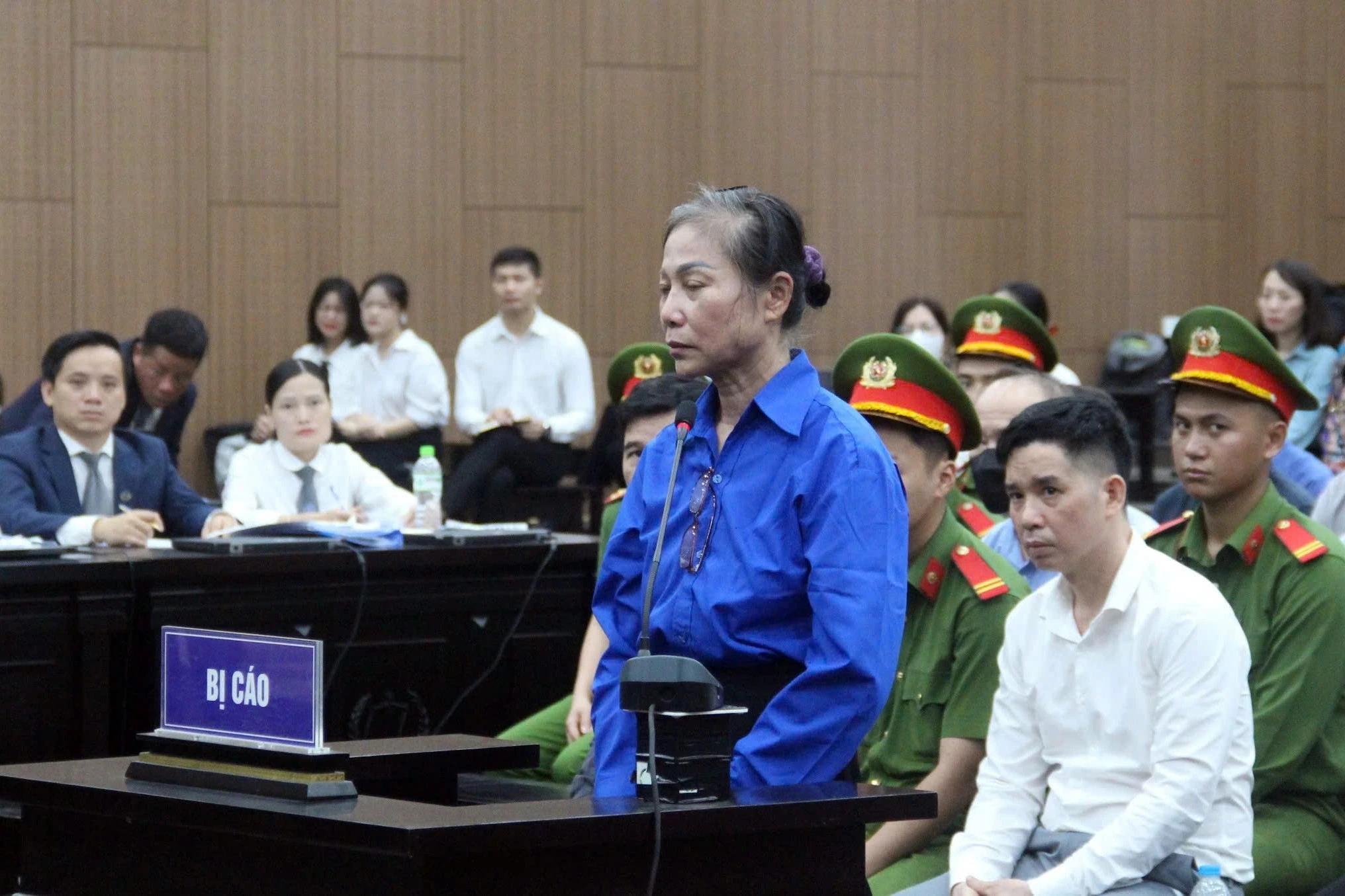 Cựu bí thư tỉnh Vĩnh Phúc Hoàng Thuý Lan khai nhận tiền để làm từ thiện