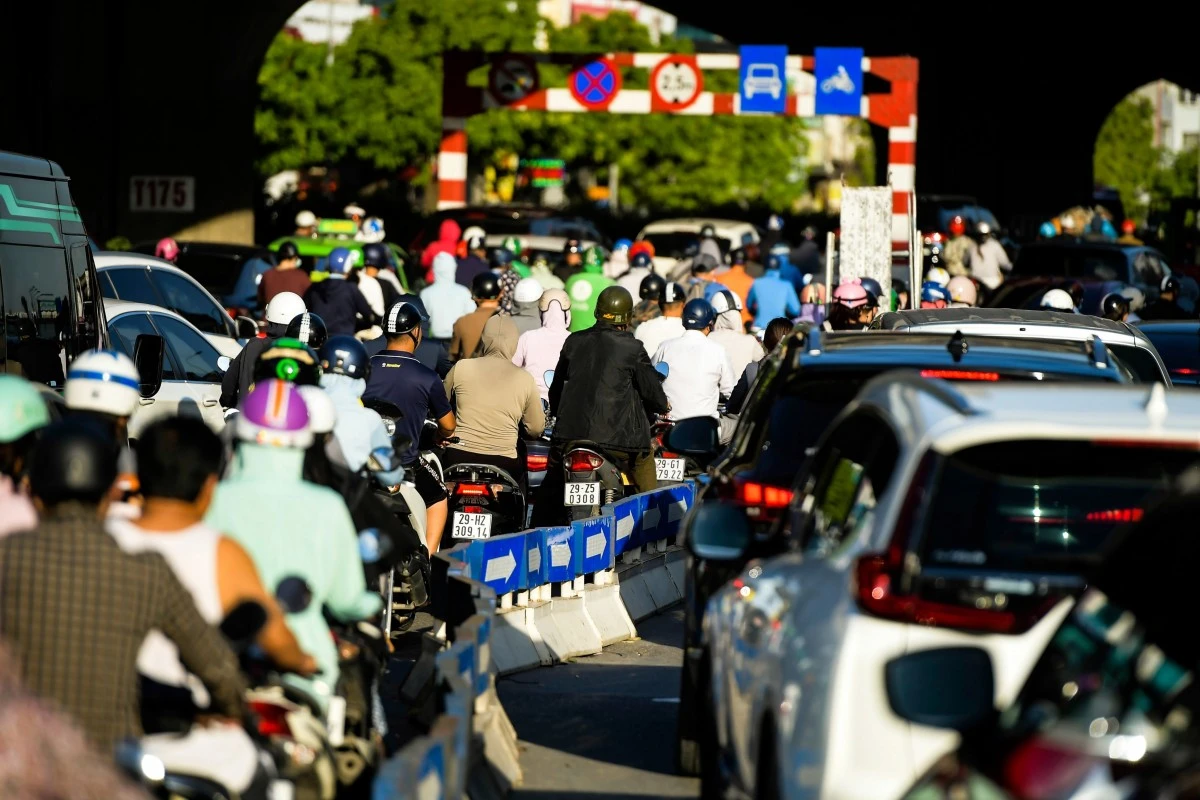 Dự báo thời tiết Hà Nội ngày 11/6: Ngày nắng, chiều tối mưa dông