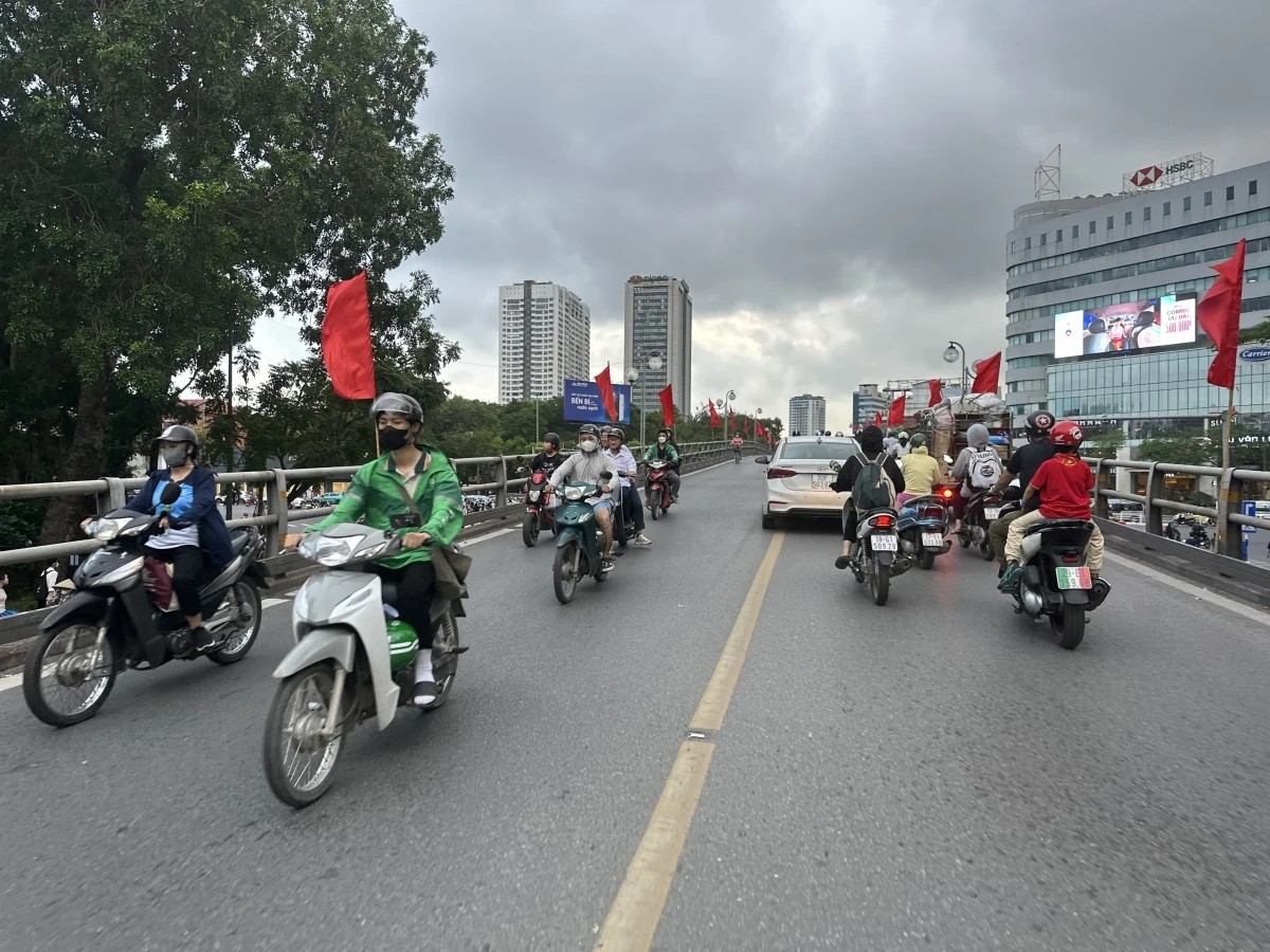 Dự báo thời tiết Hà Nội ngày đầu thi tốt nghiệp THPT 2025: Mưa rào rải rác