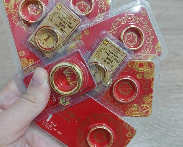 Giá vàng hôm nay (12/6): Vàng trong nước tăng cao