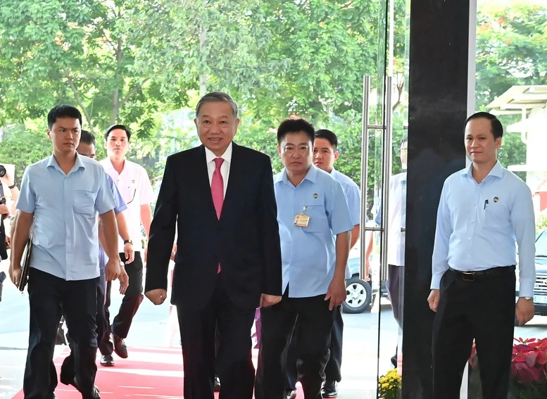 CẬP NHẬT LIÊN TỤC: Công bố nghị quyết, quyết định sáp nhập đơn vị hành chính, chỉ định nhân sự trên cả nước