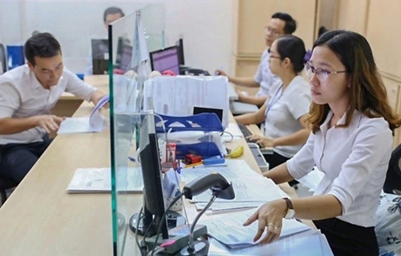 Chế độ lương, phụ cấp cho cán bộ, công chức sau sáp nhập