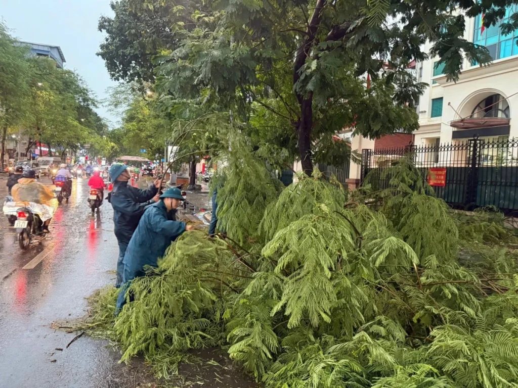 Chủ động, sẵn sàng “bốn tại chỗ” ứng phó bão số 3