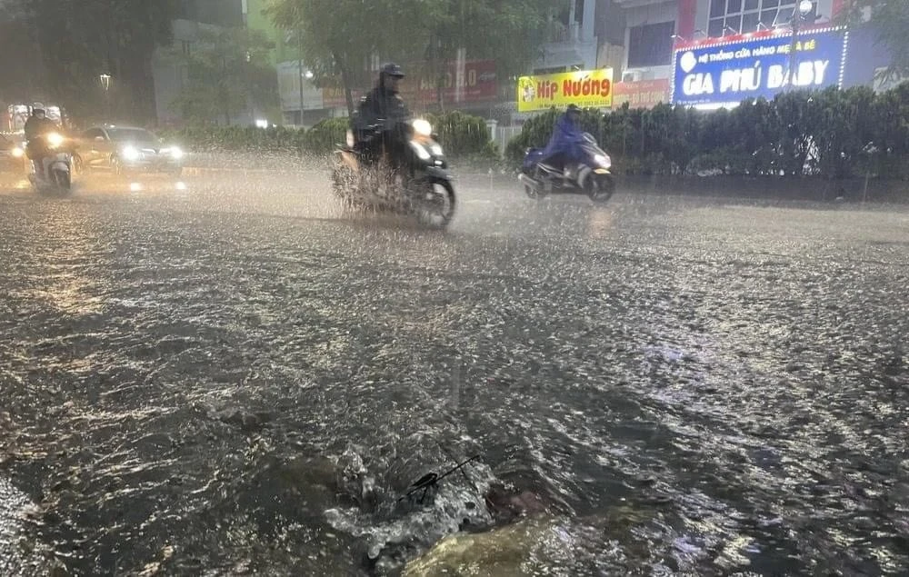 Dự báo thời tiết Hà Nội ngày 3/7: Mưa rào và dông rải rác