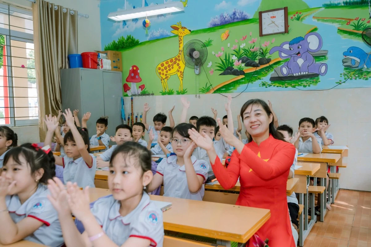 Hà Nội hỗ trợ bữa ăn bán trú cho khoảng 768.000 học sinh tiểu học