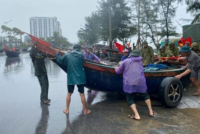 Thanh Hóa - Nghệ An - Hà Tĩnh: Cấm biển, ngư dân khẩn trương tránh bão số 3