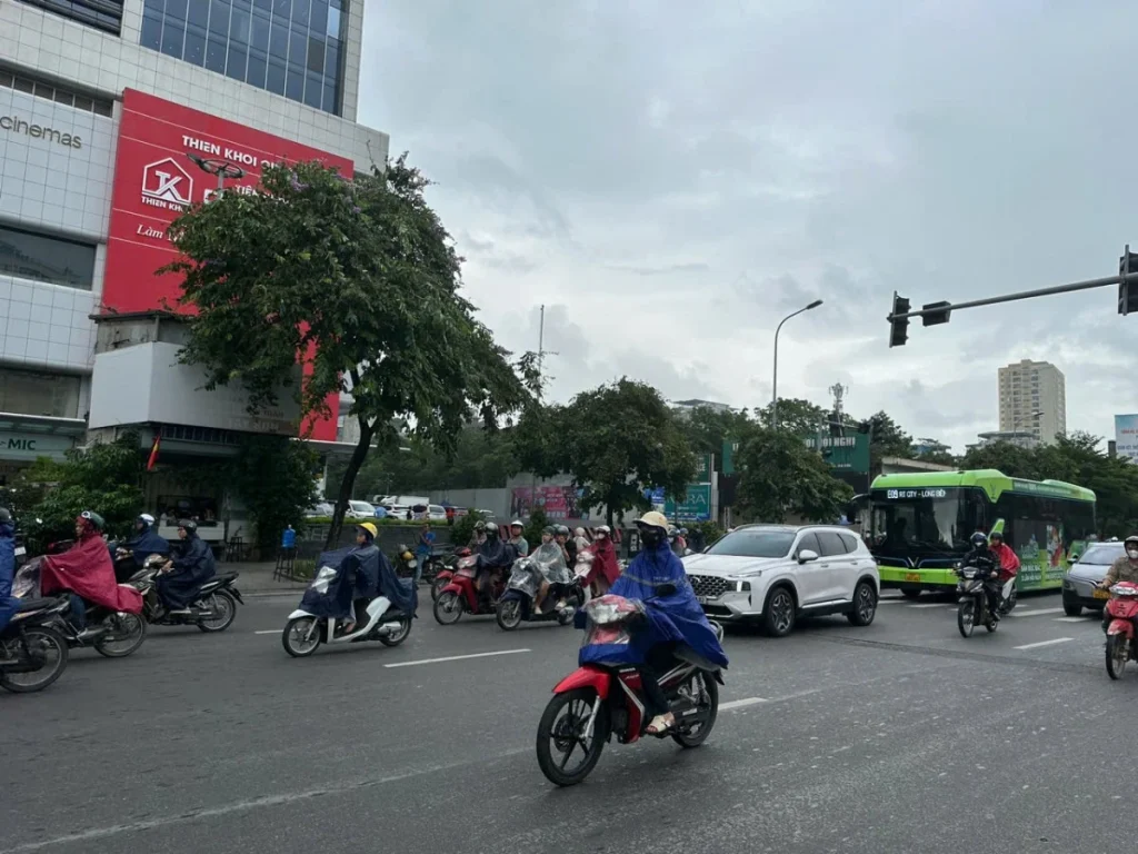 Dự báo thời tiết Hà Nội ngày 25/7: Mưa dông rải rác