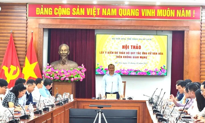 Thứ trưởng Bộ Văn hóa, Thể thao và Du lịch Lê Hải Bình chủ trì hội thảo. (Ảnh: Minh Hoàn)
