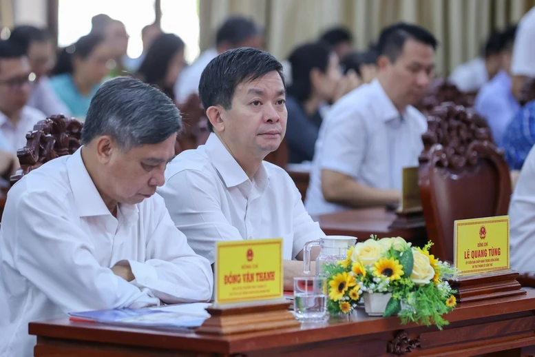 Thủ tướng: Mục tiêu tăng trưởng 2 con số những năm tới 