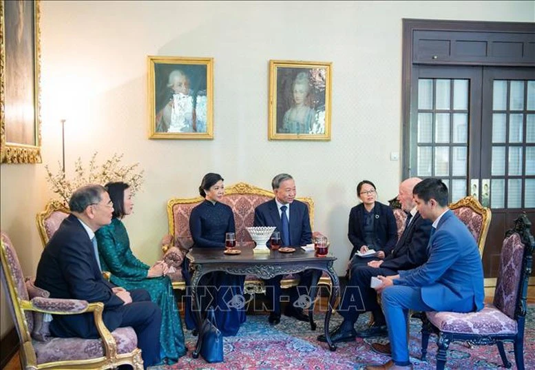 Tổng Bí thư Tô Lâm thăm nơi Bác Hồ từng ở tại Bulgaria- Ảnh 3. Tổng Bí thư Tô Lâm thăm nơi Bác Hồ từng ở tại Bulgaria- Ảnh 3.