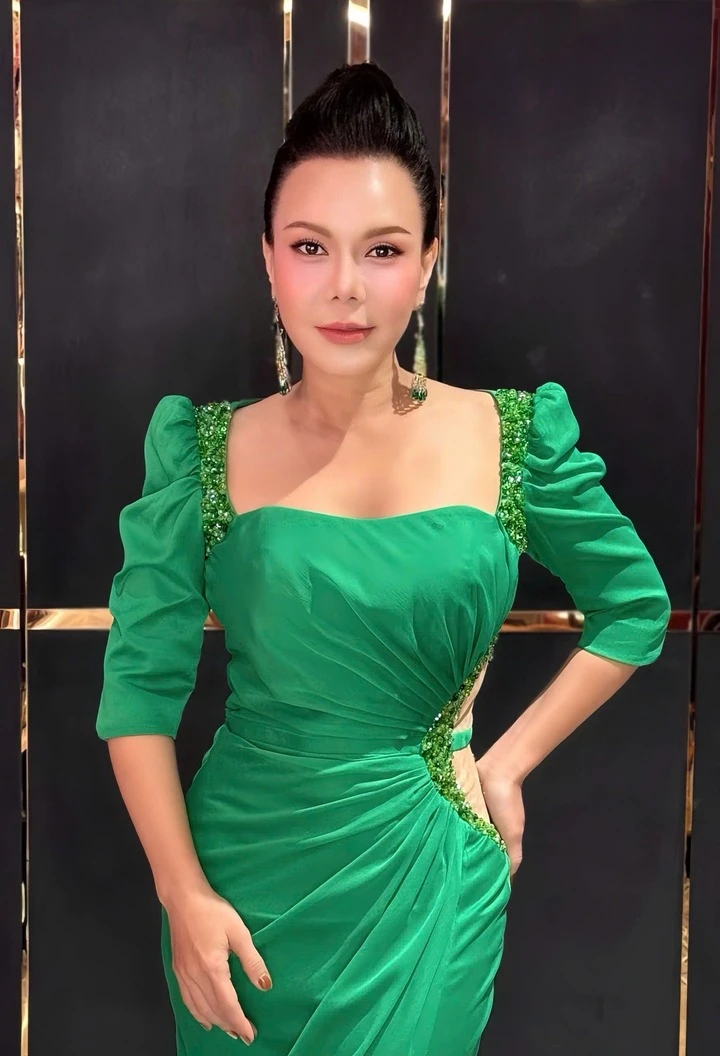 Việt Hương được mệnh danh là "phú bà showbiz Việt".