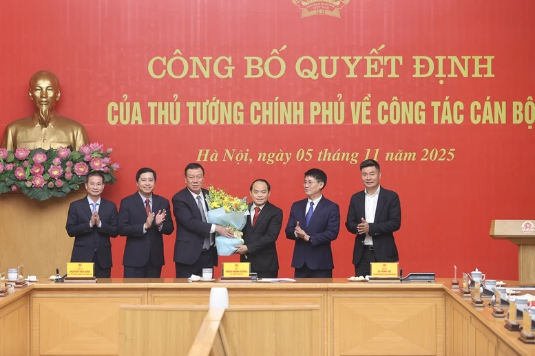 Thủ tướng trao quyết định bổ nhiệm Phó Tổng Thanh tra Thường trực Thanh tra Chính phủ cho đồng chí Nguyễn Quốc Đoàn- Ảnh 6.