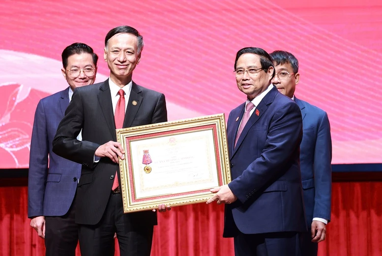 Thủ tướng: Xây dựng nền ngoại giao toàn diện, hiện đại, chuyên nghiệp, mang đậm bản sắc Việt Nam- Ảnh 2. Thủ tướng: Xây dựng nền ngoại giao toàn diện, hiện đại, chuyên nghiệp, mang đậm bản sắc Việt Nam- Ảnh 2.