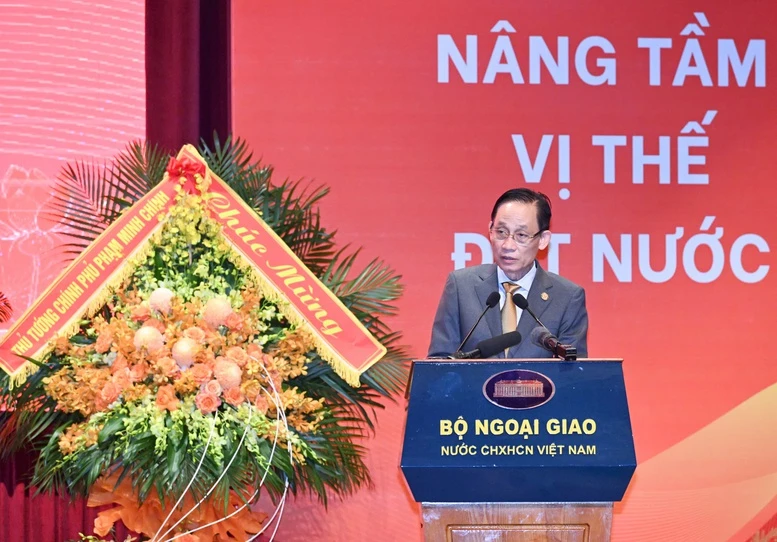 Thủ tướng: Xây dựng nền ngoại giao toàn diện, hiện đại, chuyên nghiệp, mang đậm bản sắc Việt Nam- Ảnh 9. Thủ tướng: Xây dựng nền ngoại giao toàn diện, hiện đại, chuyên nghiệp, mang đậm bản sắc Việt Nam- Ảnh 9.