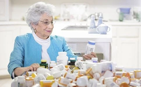 Càng gần Tết tôi càng "thấm: Chăm sóc sức khỏe cho cha mẹ sau tuổi 60 quan trọng hơn mọi mâm cỗ đầy- Ảnh 4. Càng gần Tết tôi càng "thấm: Chăm sóc sức khỏe cho cha mẹ sau tuổi 60 quan trọng hơn mọi mâm cỗ đầy- Ảnh 4.