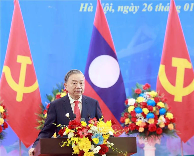 Chiêu đãi trọng thể chào mừng Tổng Bí thư, Chủ tịch nước Lào Thongloun Sisoulith và Phu nhân cùng Đoàn đại biểu cấp cao Lào- Ảnh 5. Chiêu đãi trọng thể chào mừng Tổng Bí thư, Chủ tịch nước Lào Thongloun Sisoulith và Phu nhân cùng Đoàn đại biểu cấp cao Lào- Ảnh 5.