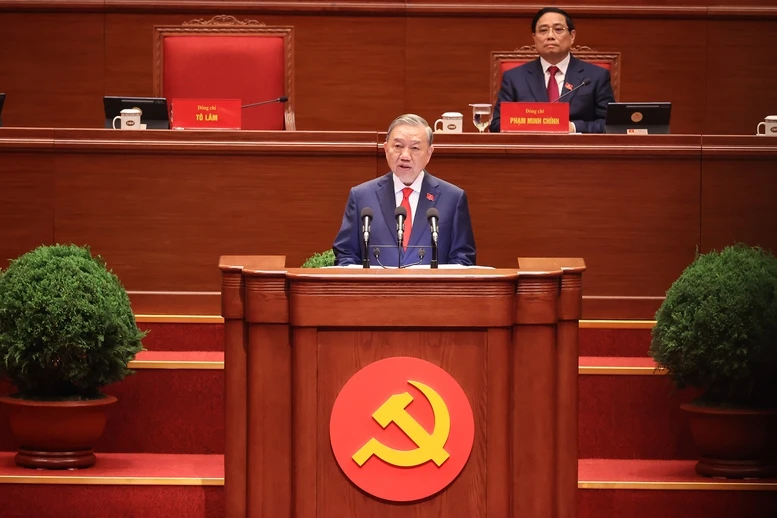 “Dân là gốc” trong Báo cáo trình Đại hội XIV: Điểm tựa bền vững nhất, “hạ tầng mềm” quan trọng nhất- Ảnh 1.