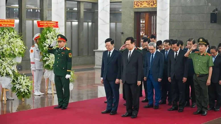 Lãnh đạo Đảng, Nhà nước viếng Đại tướng, Anh hùng Lực lượng vũ trang nhân dân Lê Văn Dũng- Ảnh 3.