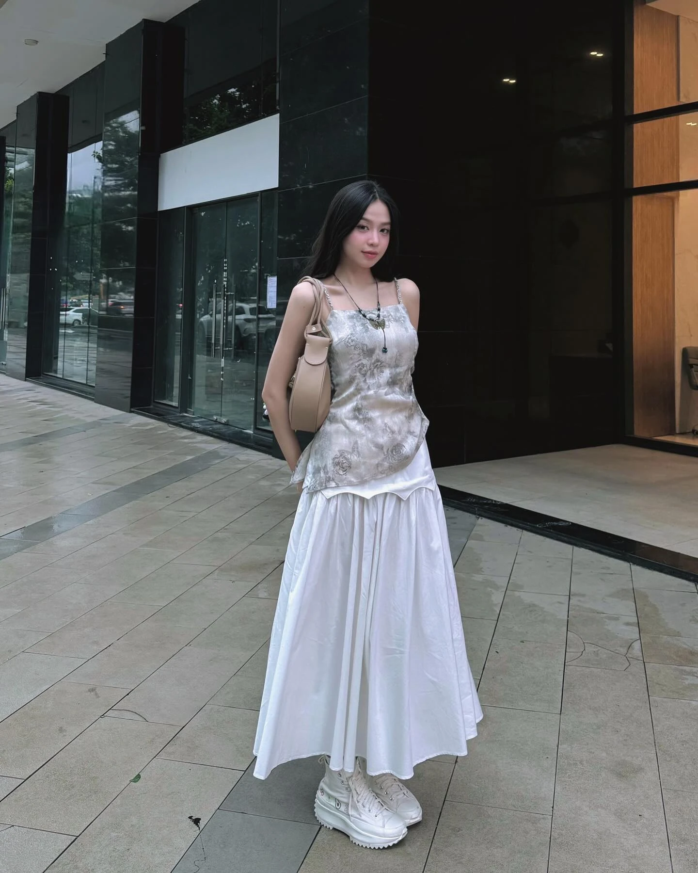 Ngắm style nữ tính của Hoa hậu Thanh Thủy mà xiêu lòng- Ảnh 8. Ngắm style nữ tính của Hoa hậu Thanh Thủy mà xiêu lòng- Ảnh 8.
