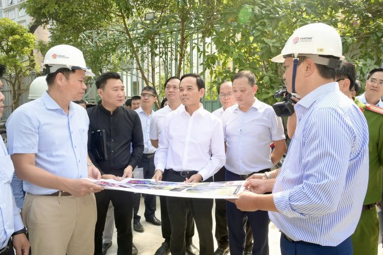 Phát huy trí tuệ, đoàn kết, đổi mới - Nền tảng cho giai đoạn phát triển mới của Thành phố Hồ Chí Minh- Ảnh 2.