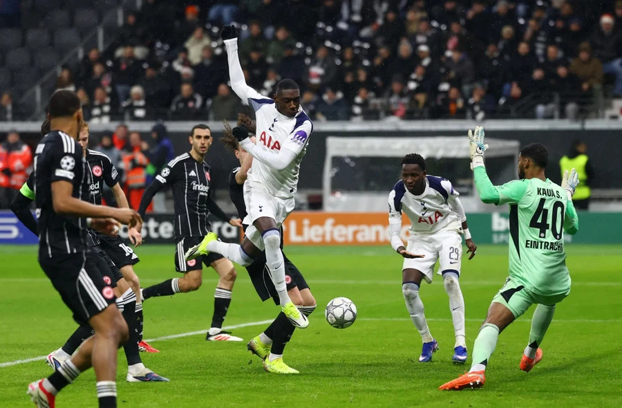 tottenham.jpg
