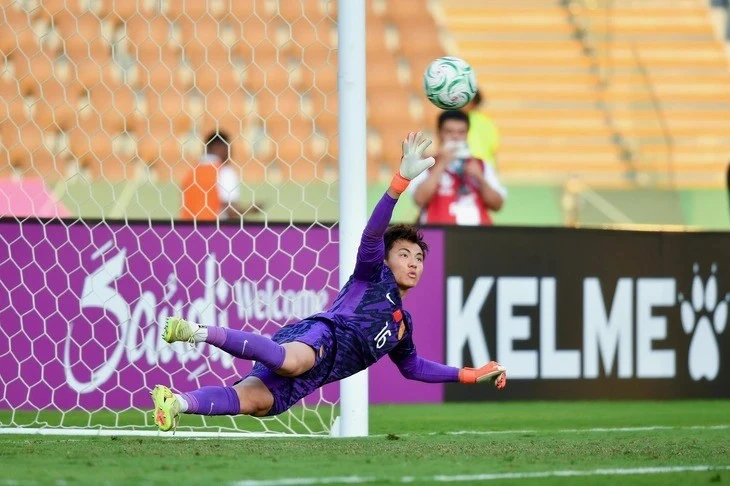 Thủ môn Li Hao cũng đang có màn trình diễn tuyệt vời tại giải U23 châu Á 2026. lihao.jpg